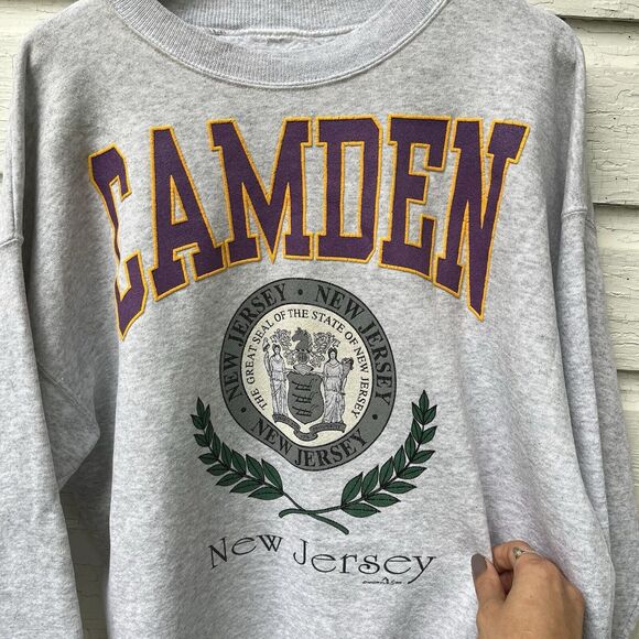 VINTAGE 90’s Camden New Jersey Spellout Graphic Crewneck- Size Medium - Picture 2 of 5